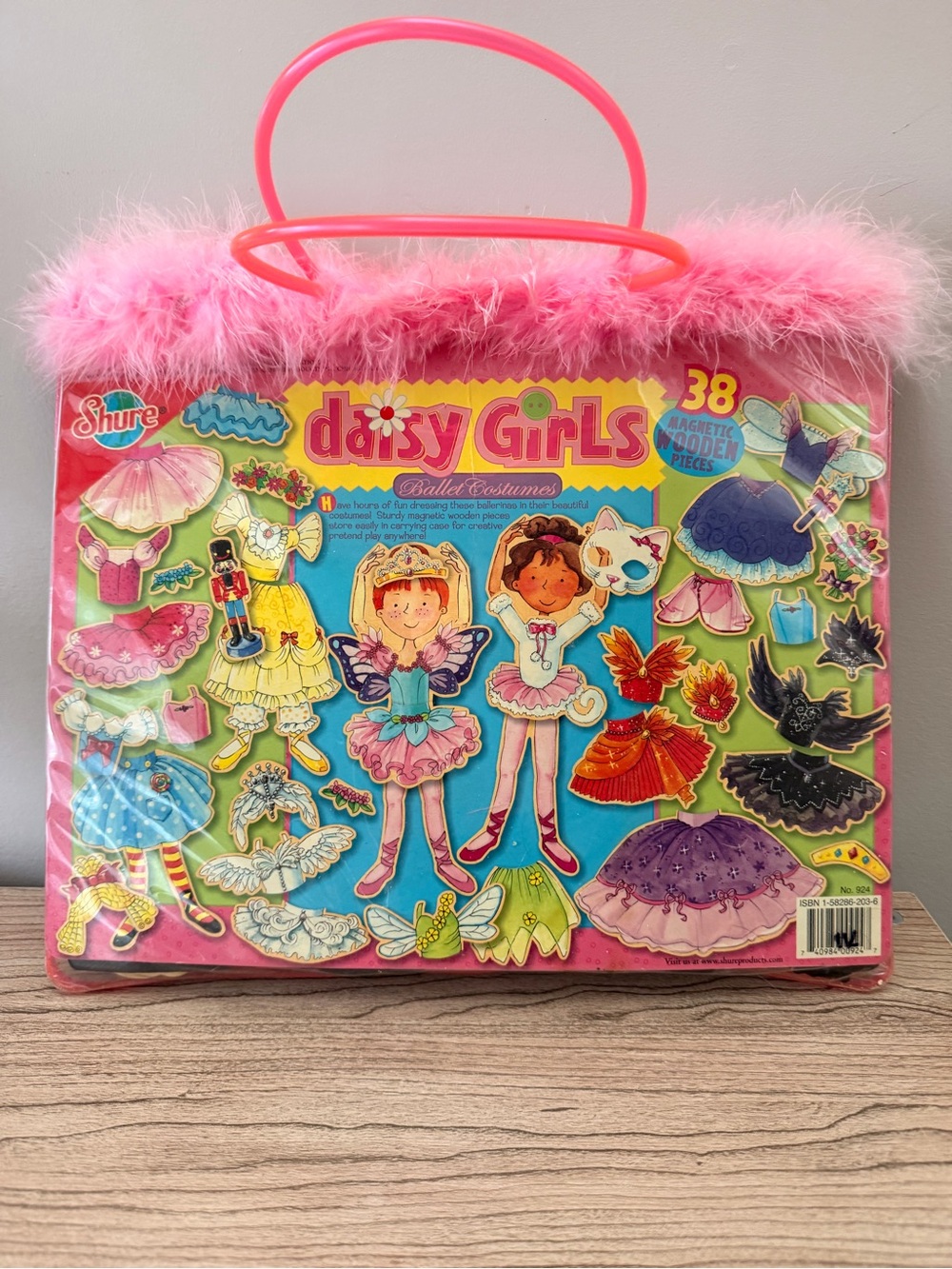 Shure Pink Daisy Girls Magnetic Dress-Up Dolls